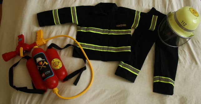 Kostume brandmand sy selv